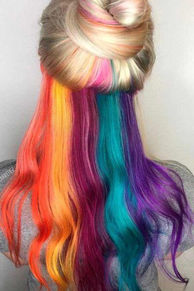 Hidden rainbow in the hair