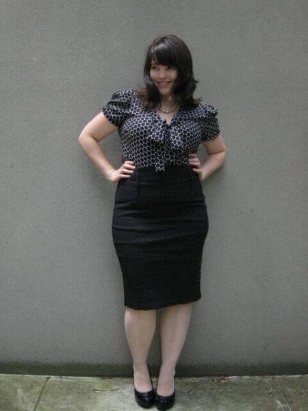 Pencil-skirt for plus-sized women