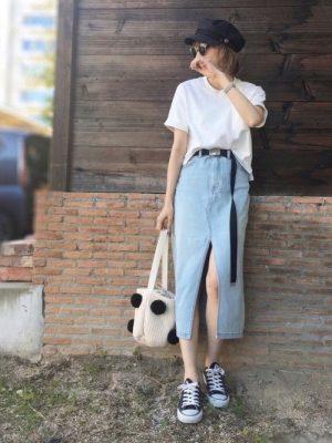 How Can You Wear a Long Skirt With Sneakers?
