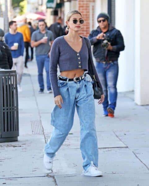 celebrity short cardigan outfits
