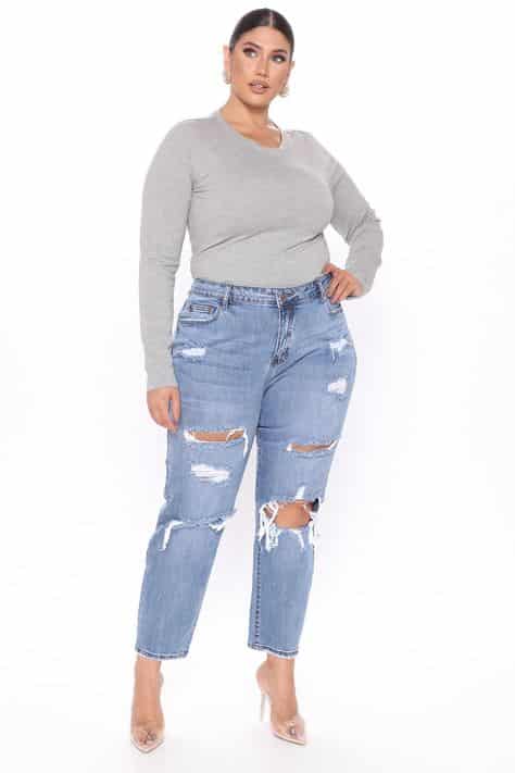 how to style mom jeans plus size