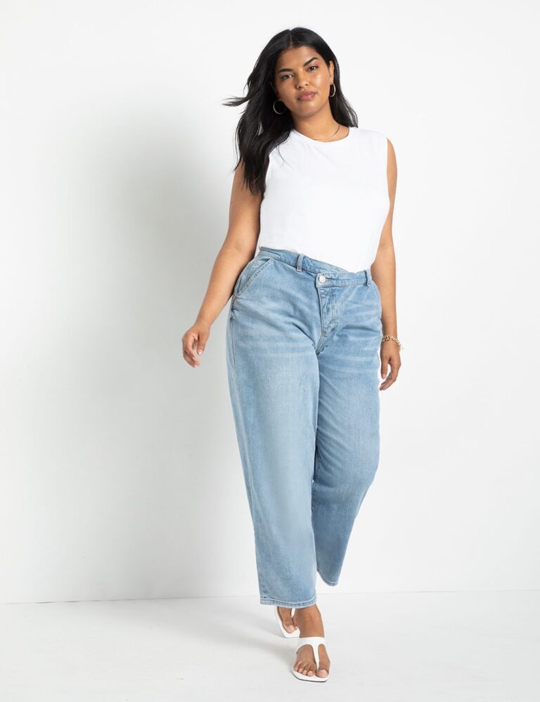 What are Women's Relaxed Jeans and How to Wear Them for Your Body Shape?