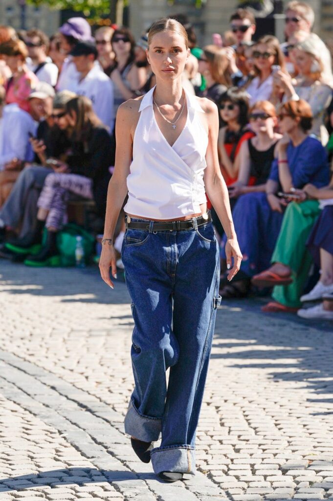 jeans trend 2023 women's